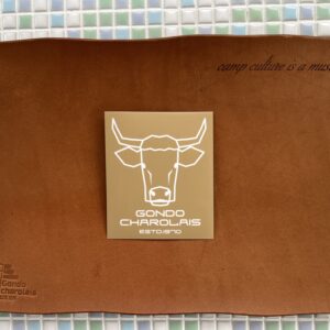 ゴンドーシャロレー牛ステッカー